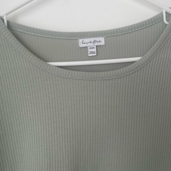 love, Fire Sage Ruffle Sleeve short sleeve Blouse size medium - Picture 5 of 11